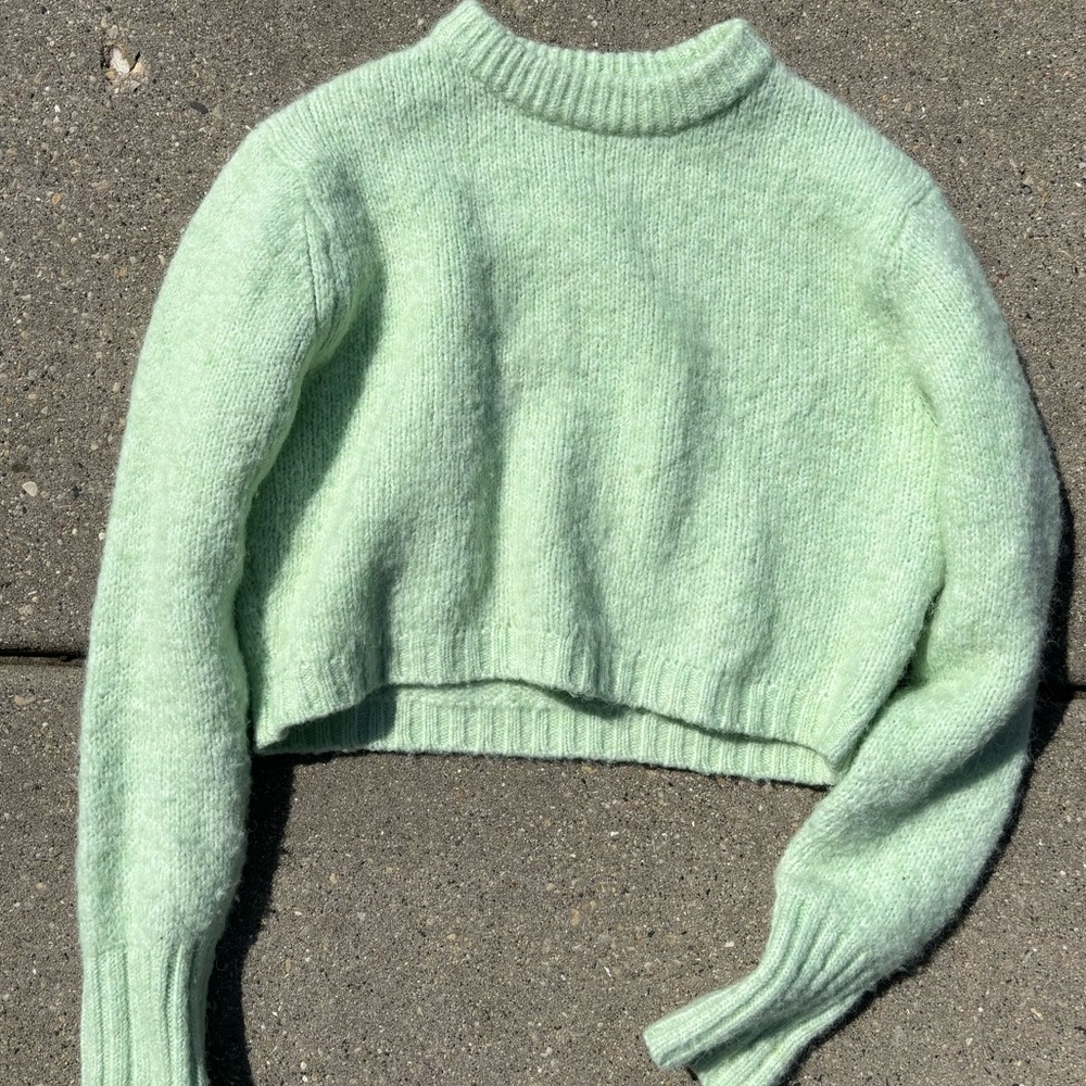 Zara cropped sweater - Green in size small
